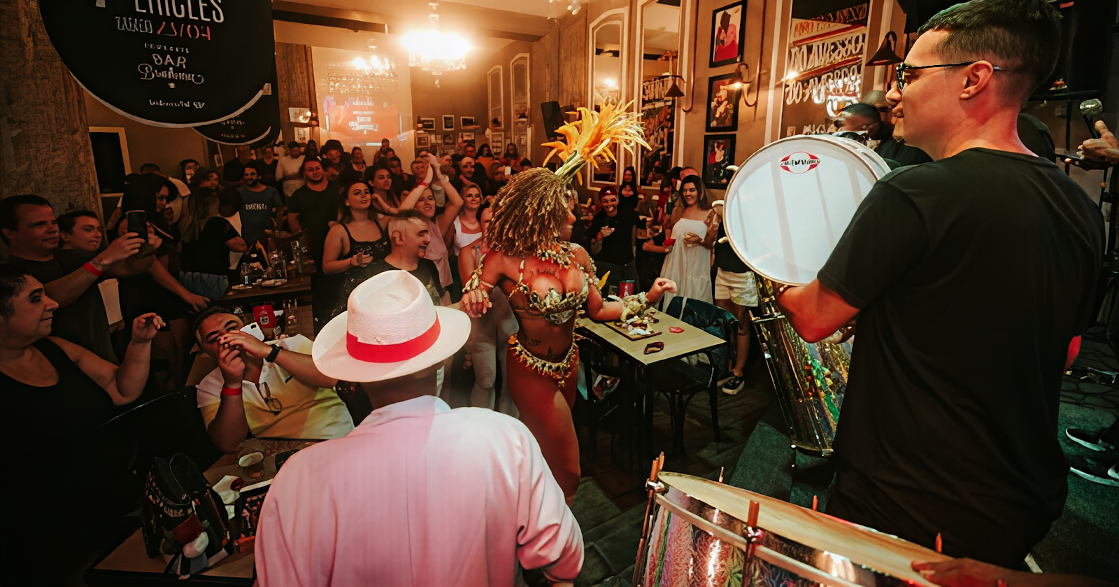 Bar Brahma Centro: Esquenta de Carnaval em Fevereiro